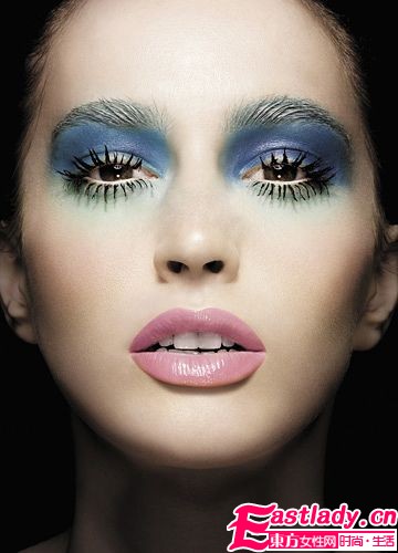 时尚抢先看 2011 饕餮 彩妆