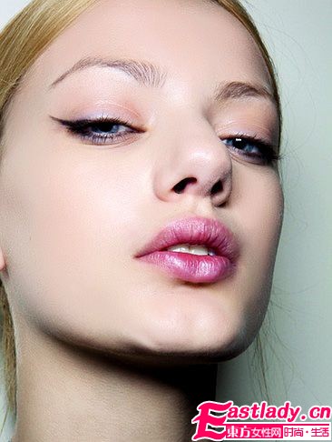 T台美妆灵感 让日常妆容更起范