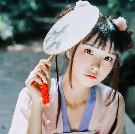 20岁花样年龄 适合使用什么眼霜