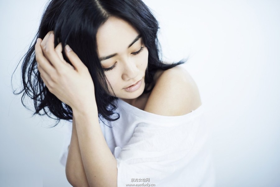 裸妆需要哪些化妆品 简单五步骤让你轻松学会