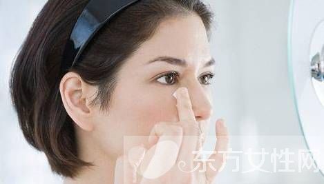 眼霜的正确使用方法 4大作用让你更年轻
