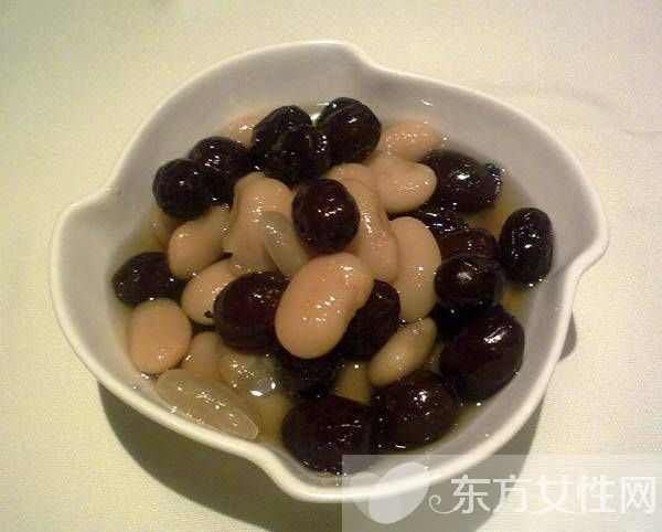 干性皮肤怎么保养 自制补水保湿面膜推荐