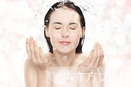 洗面奶和洁面乳的区别 女生该如何选择洗面奶