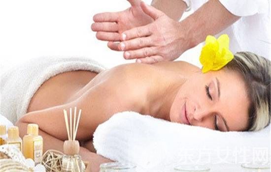 精油的正确使用方法 这些使用误区很多人都在犯哦