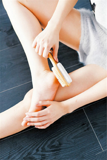 平时没时间做肌肤保养 利用周末时间把肌肤补回来