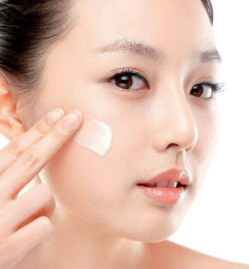 5个眼部去皱小诀窍 让你肌肤不止年轻十岁