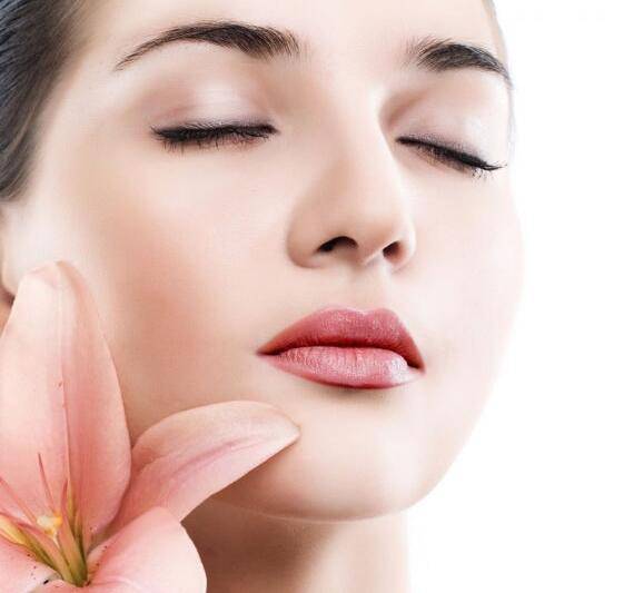 干性皮肤怎么保养 不同年龄段的肌肤保养秘笈