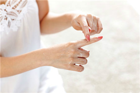 冬季手部护理不可少 老手也能变新手