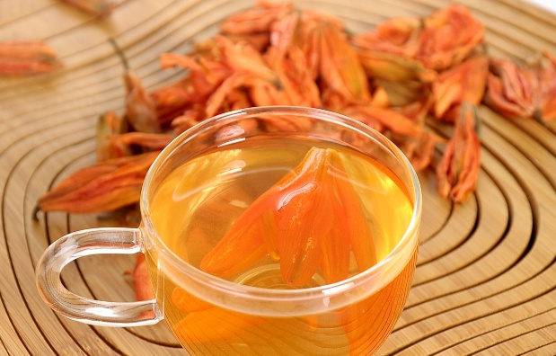 惊 女人美容养颜秘方竟是靠喝茶