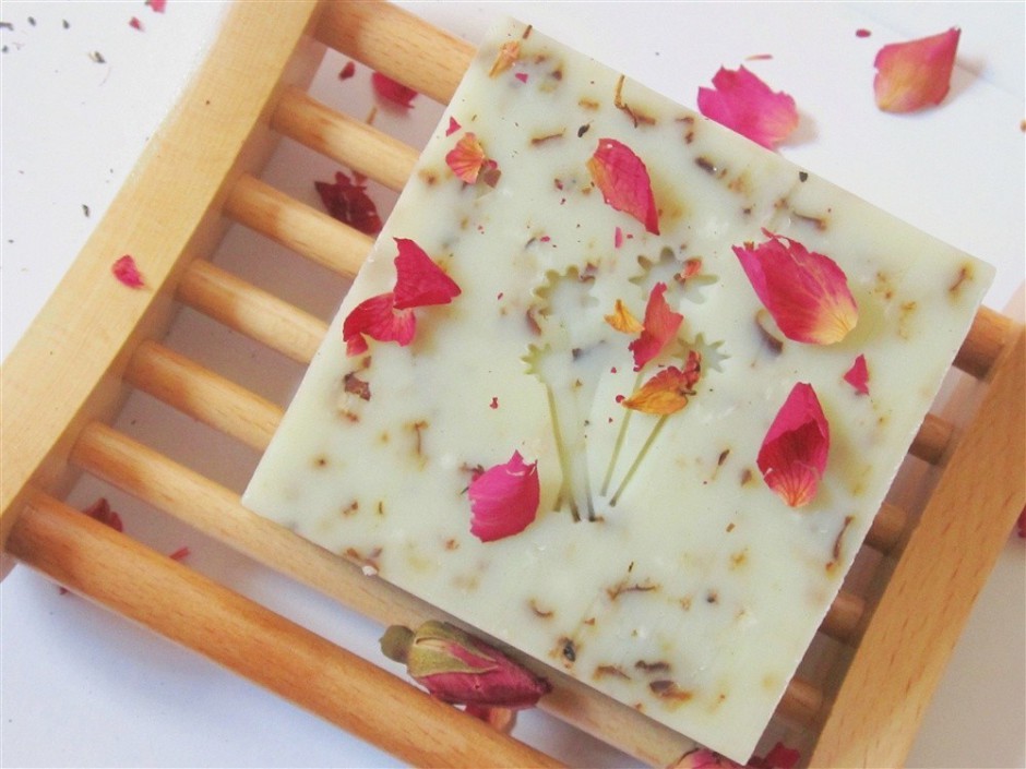 洗脸皂大热 连韩妞都喜欢用的洁面皂推荐