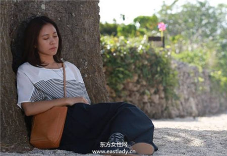 林嘉欣的保养秘诀 柠檬水+淋巴按摩