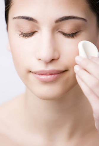 卸妆油的使用方法 正确卸妆步骤卸妆无残留