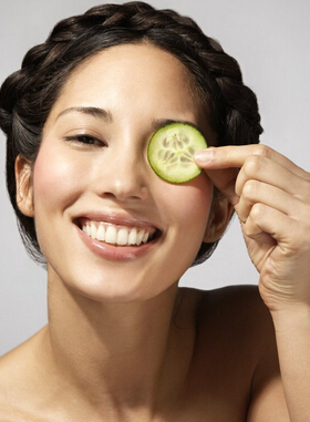 眼霜怎么用 如何正确使用眼霜