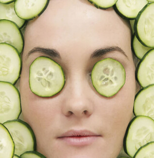 厨房里的美容剂 黄瓜的美容功效与作用