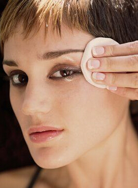 如何卸妆 正确卸妆的五大步骤