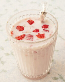 牛奶美容法 牛奶美容护肤的26法