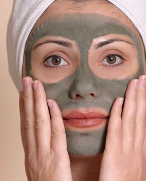 自制绿豆粉面膜 白净脸蛋敷出来