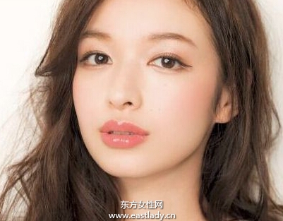 小技巧搞定鼻尖上的脱皮