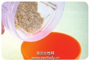 自制黄豆面膜 保持肌肤柔软弹性