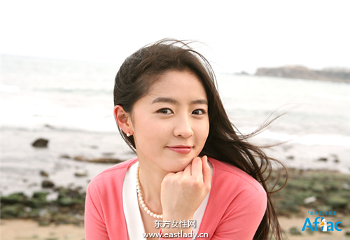 港台两魔女保养有道 肌肤光滑细嫩