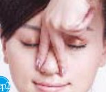 脸部按摩消除小细纹使肌肤变紧致