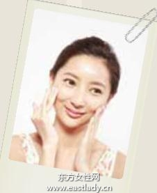 敏感肌护肤要以保湿补水为主