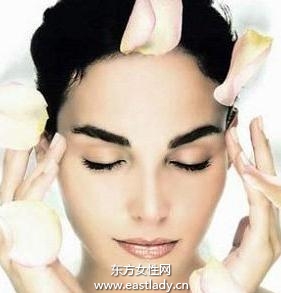 面部美容按摩可延缓衰老