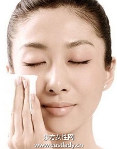 骨胶原变性容易引起皱纹