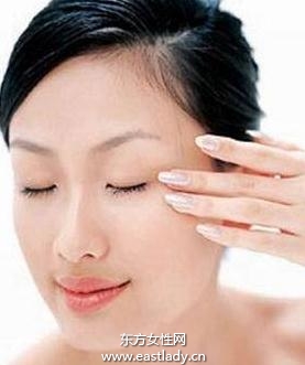 去眼袋的六种美容小方法