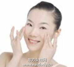 抹润肤霜的正确使用手法