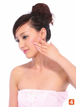 护肤四步骤 预防皮肤老化