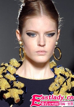 5种特殊眼线的画法