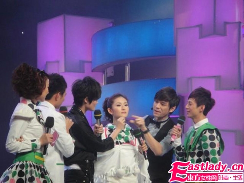 谢娜整容前后对比照片 谢娜整容了吗 谢娜整容图片