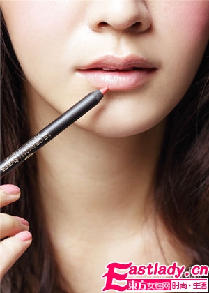 男人最爱的唇妆怎么画