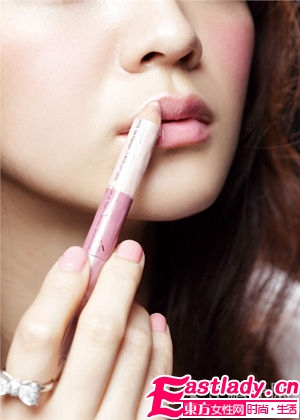 男人最爱的唇妆怎么画