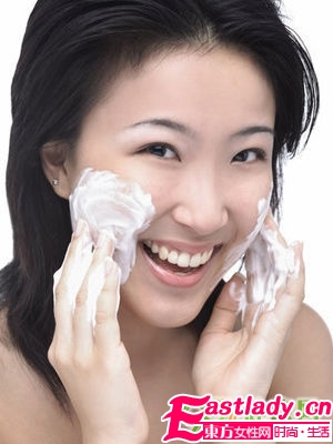 职场新鲜人 夏日精准护肤保养法