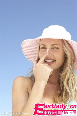 防晒霜越用皮肤越黑越差