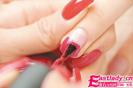 在家DIY圣诞美甲