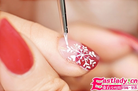 在家DIY圣诞美甲