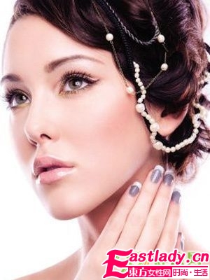 不同年龄的冬季眼角抗衰方案