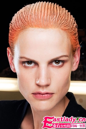 2012春夏潮流 另类新潮彩发