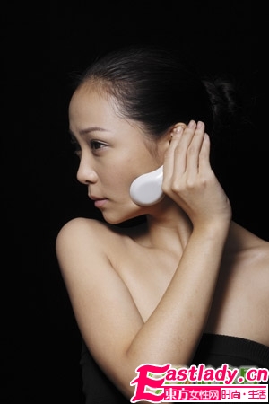 陶瓷调羹刮脸术 祛皱事半功倍