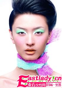 夏季 教你画个清靓时尚薄纱妆