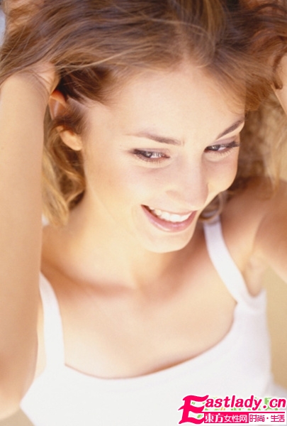 消灭唇角粉刺UP挑花运