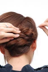 超时尚的麻花辫盘发