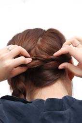 超时尚的麻花辫盘发