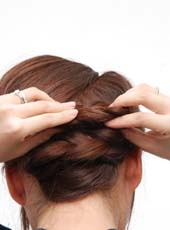 超时尚的麻花辫盘发