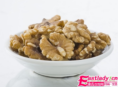 核桃的美容功效 梅兰芳的养颜品