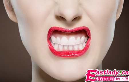 嘴唇干裂怎么保护是最快最好