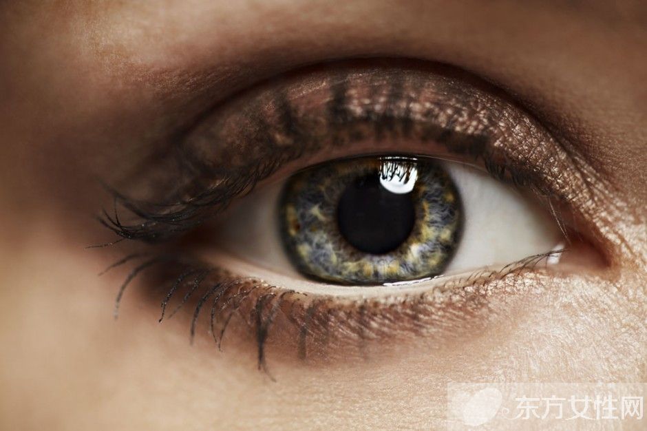 虹膜炎症状有哪些 虹膜炎吃什么好